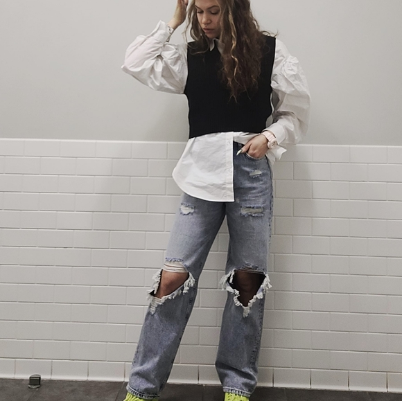 Welcome to the party - Picture 2 of 4